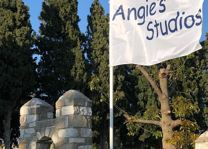 Angie\'S Studios