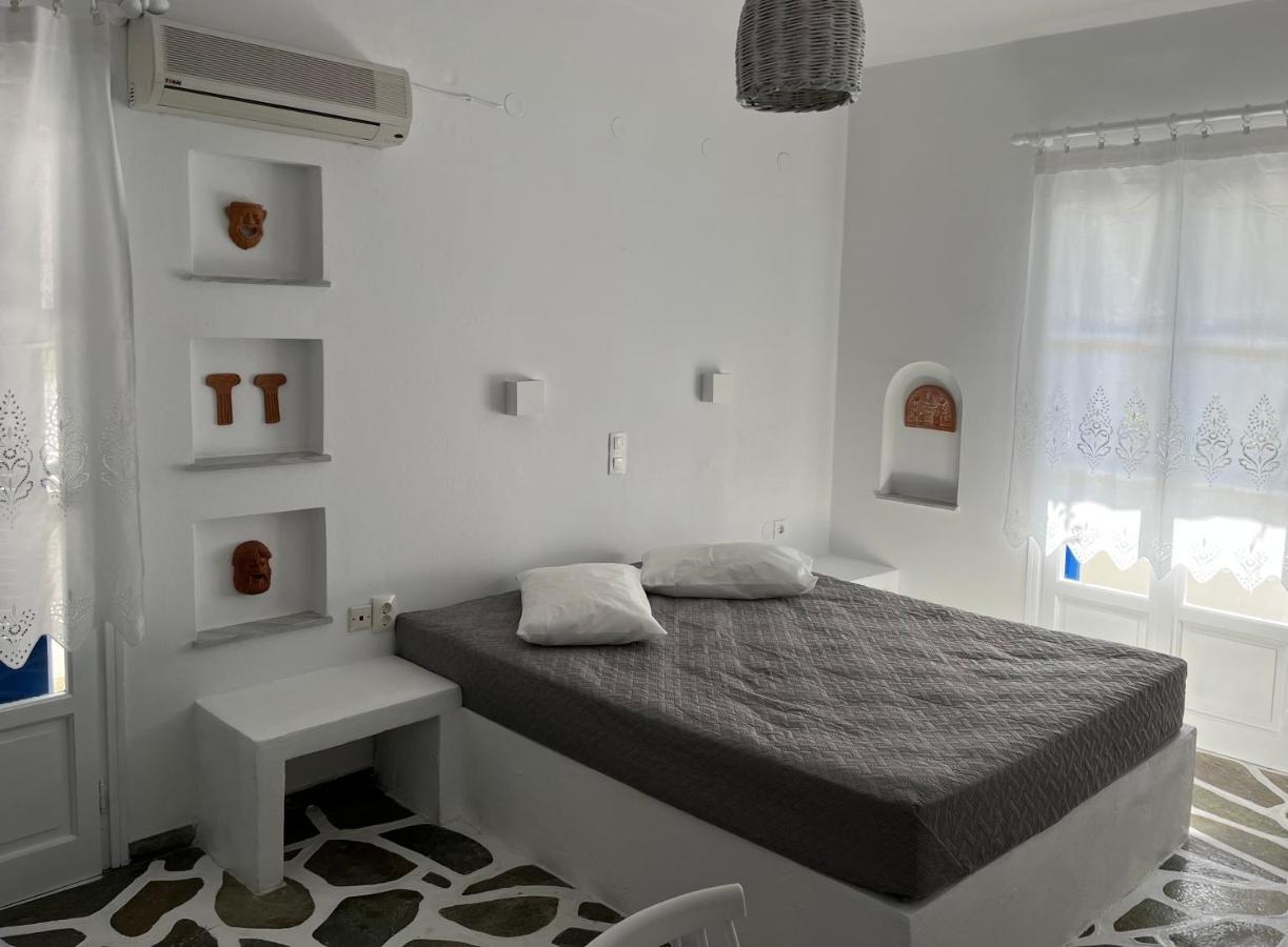 Angie's Parikia (Paros)